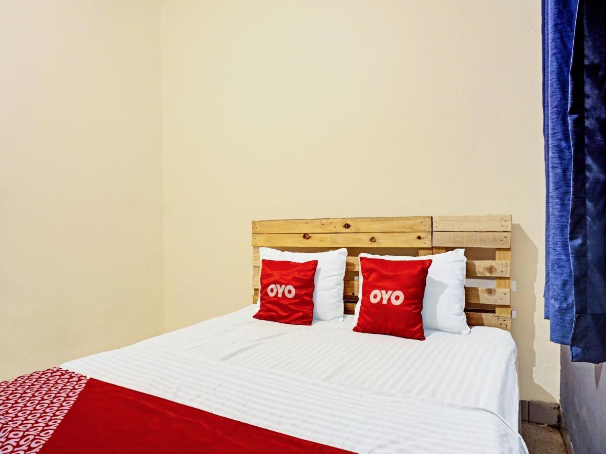雅加达 Oyo 91658 Luci'S House酒店 外观 照片